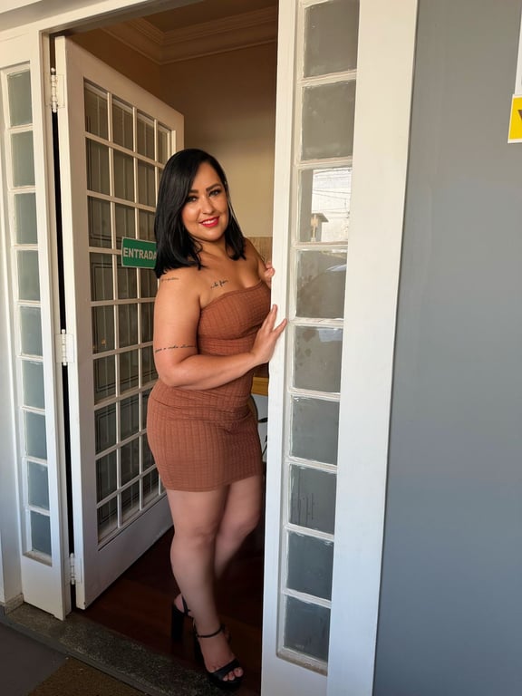 Venha descobrir o poder que há nas mãos de uma massagista! Massagem