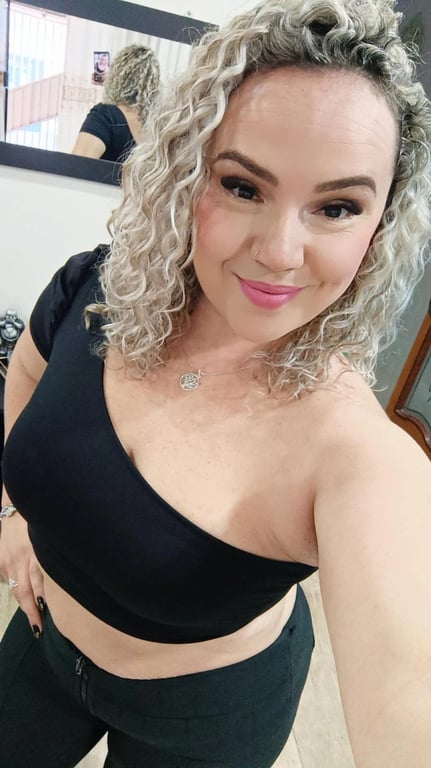 Dayane terapeuta tântrica Massagista