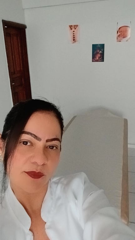 Carla - Massagista Terapêutica Massagem em