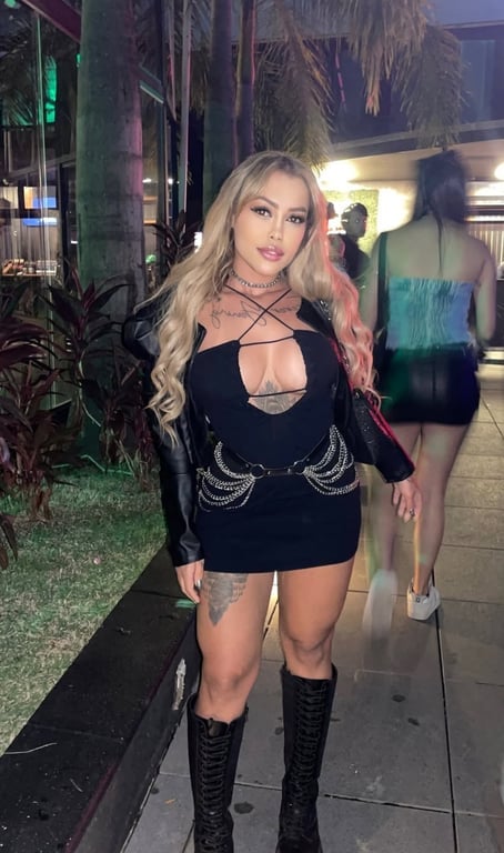 Aline - Cada momento uma forma intensa! Massagem sensual em