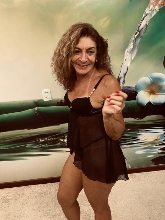 Massoterapia e sensualidade num só lugar