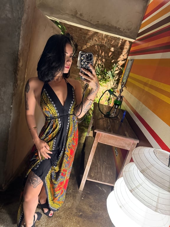 Marcela, massoterapeuta focada no seu prazer. 