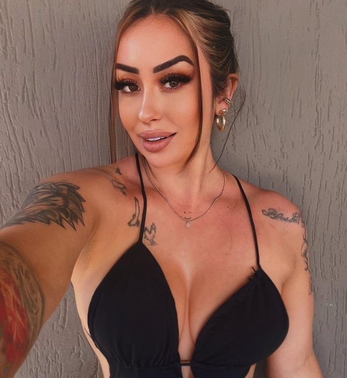 Maria Eduarda Massagem Sensual para ELES! Massagem nuru