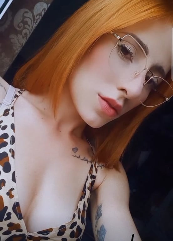 Lua massoterapia ruiva cuidado personalizado Massagem tântrica