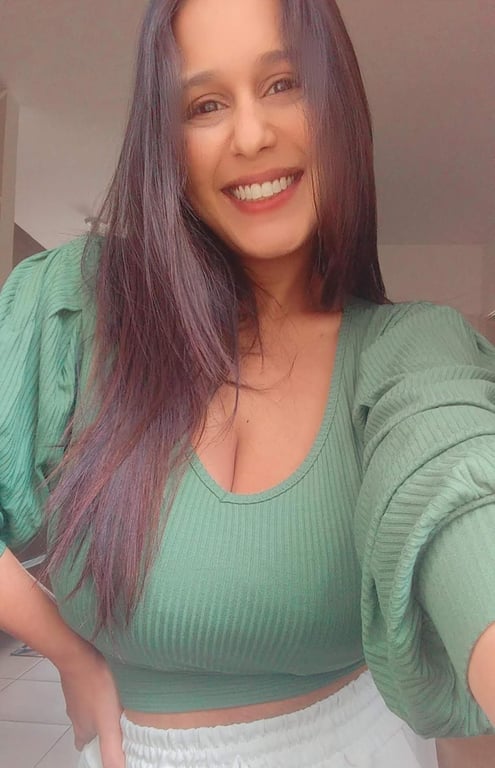 Mia Calixto a melhor massagem 