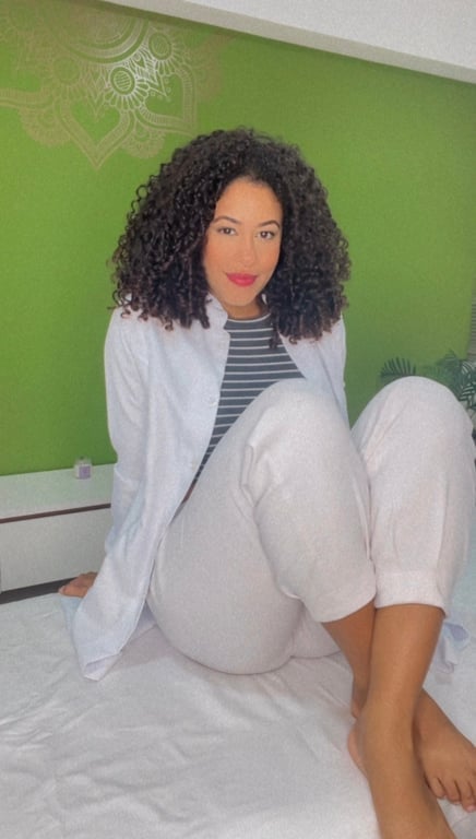 Yara Alves Massoterapeuta Massagista em