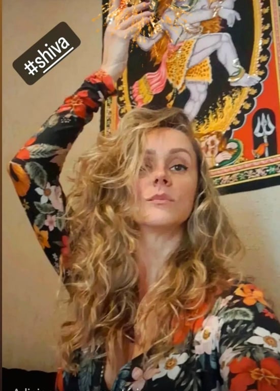 Maya Rajni Massagem nuru em