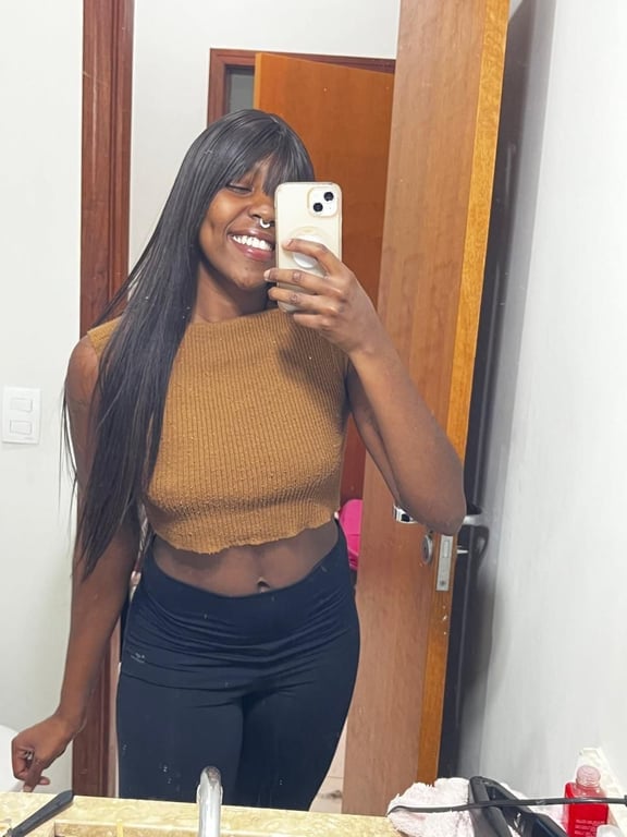 Nanda Negra – Toque envolvente e pura sensualidade! Massagem