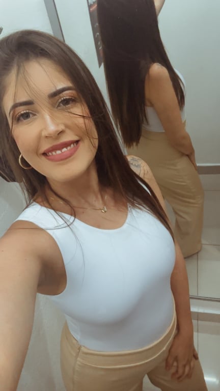 Karina - Massagem terapêutica e sensual Massagem sensual