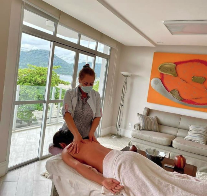 Mary - Massagem relaxante e miofacial