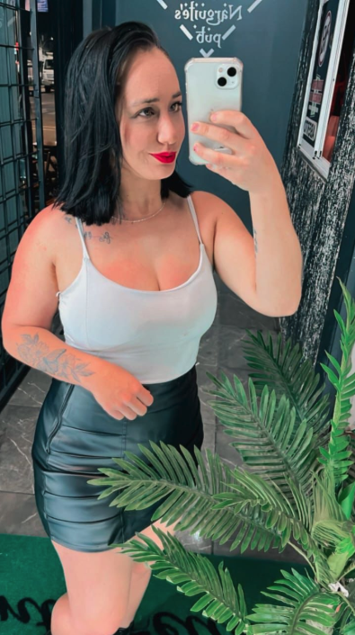 Júlia Massoterapeuta Massagistas em