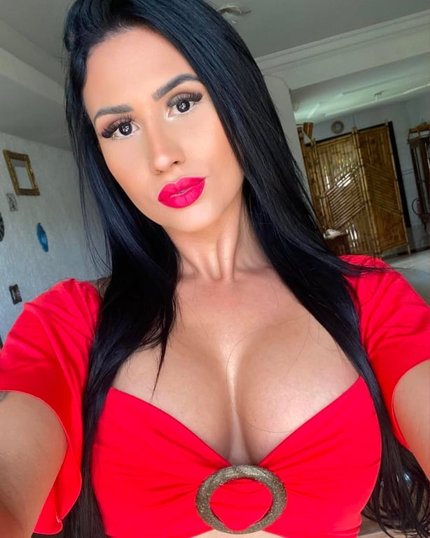 Ananya - Terapeuta Corporal Massagista em