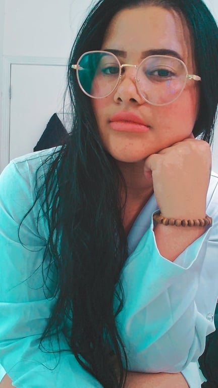 Elisangela massoterapeuta - Experiência e paixão pelo cuidado ao corpo Massagem sensual