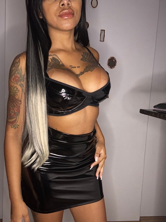 Lavínia Castro,terapeuta sensual com foco no ápice do prazer Massagista