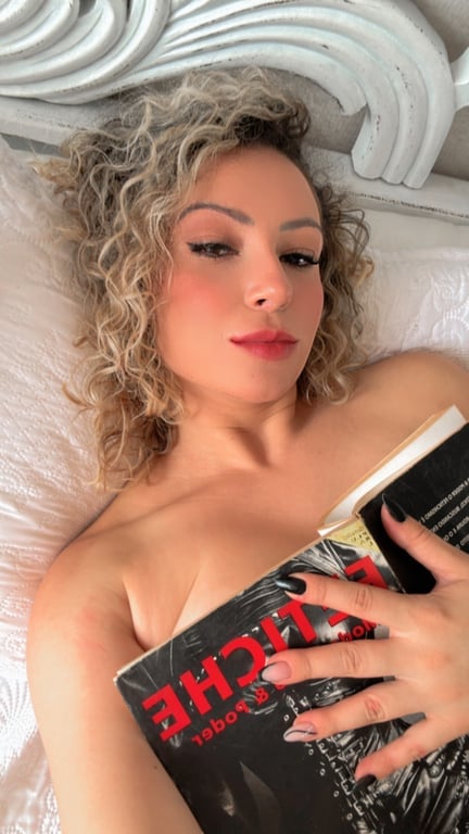 Alice Ferraz venha para meu mundo das massagens.
