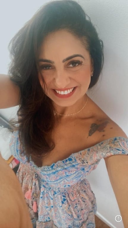 Marcela Massoterapeuta - Massagem Relaxante e Nuru Massagem