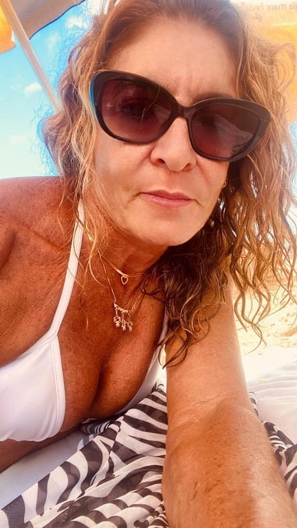 Lu - Massoterapeuta - Venha relaxar em minhas mãos