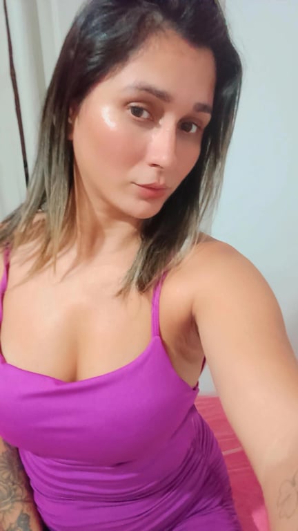 Jessica especialista em tratar ejaculação precoce com tântrica e nuru Massagem