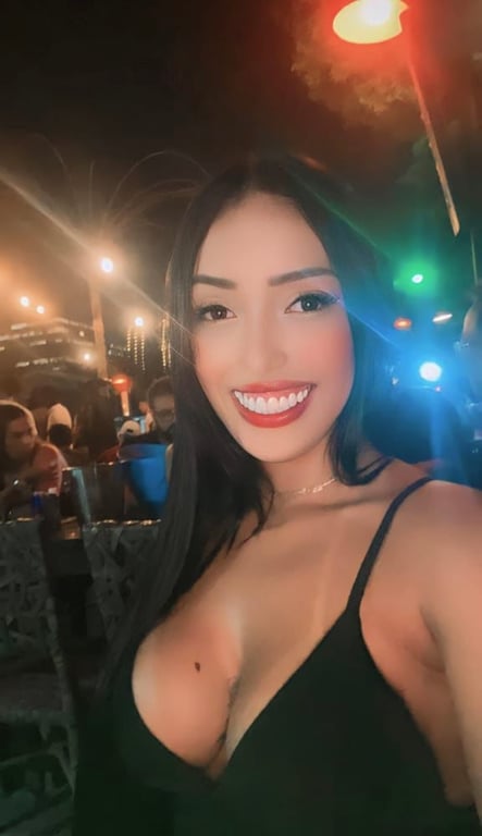 Liz Fontenelle- Venha garantir uma experiência sem igual Massagista em