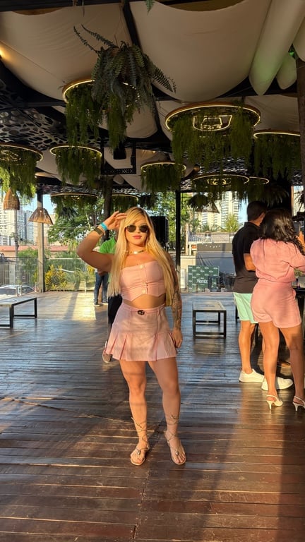 Emily Fernandes Massagista em