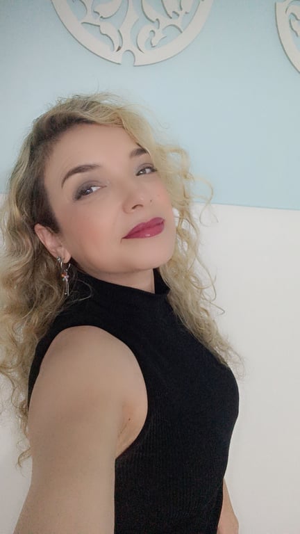 Milli - Massoterapeuta interativa Massagem tântrica