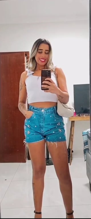 Melissa Fernandes Massoterapeuta - Massagem Relaxante Massagem sensual em