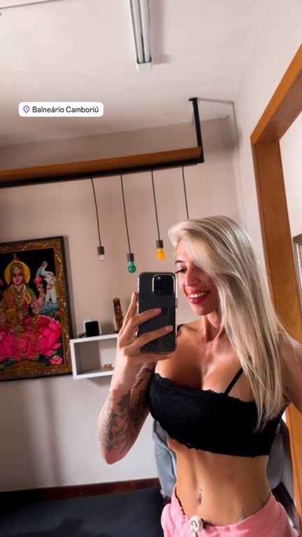 Aryane | Massagem Tântrica + Nuru em BC – Toque Que Desperta Massagem