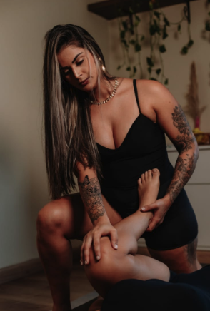 Atendimento com tantra magnética e sessão 4 mãos Massagem tântrica em