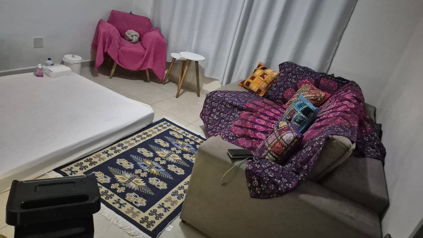 Kyara - Massagem erótica, deslizamentos corporais! Massagem nuru em