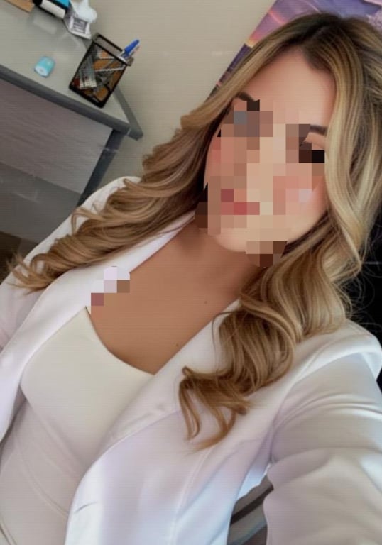 Olá queridos me chamo Mia, quero te convidar a vim relaxar comigo. Massagem em