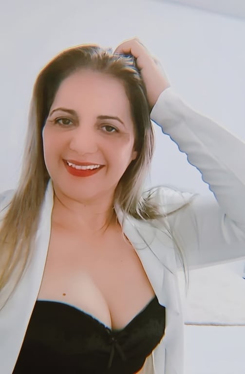 Simone Especialista em Tântrica e Sensorial 