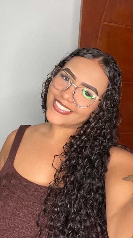 Livia Lopes massa terapêutica Massagista