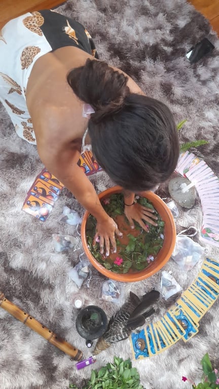 Massoterapeuta Luiza – Massagem Relaxante Terapêutica Massagem
