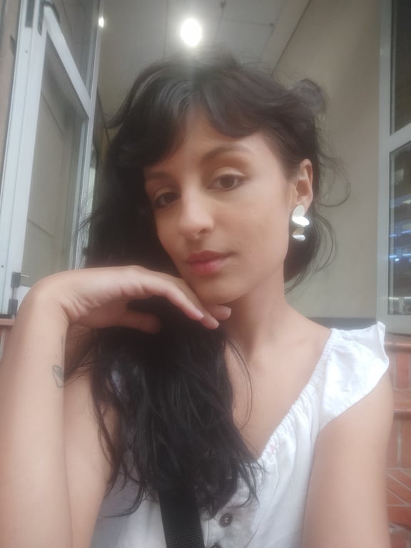 Bea Mahakali - Massagens Tântricas e Indianas 