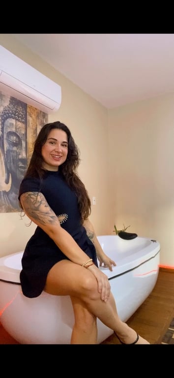 Fran- Terapeuta corporal Massagem sensual em