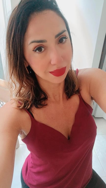 Shananda Prem - Especialista em Massagem Tântrica e Nuru Massagem sensual