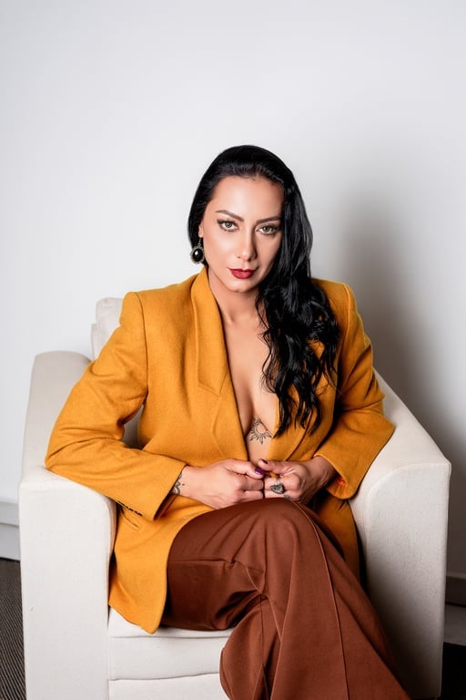 Terapeuta Débora Indra Massagem