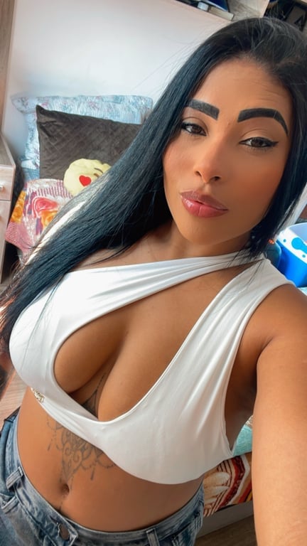 Manu Massagem nuru