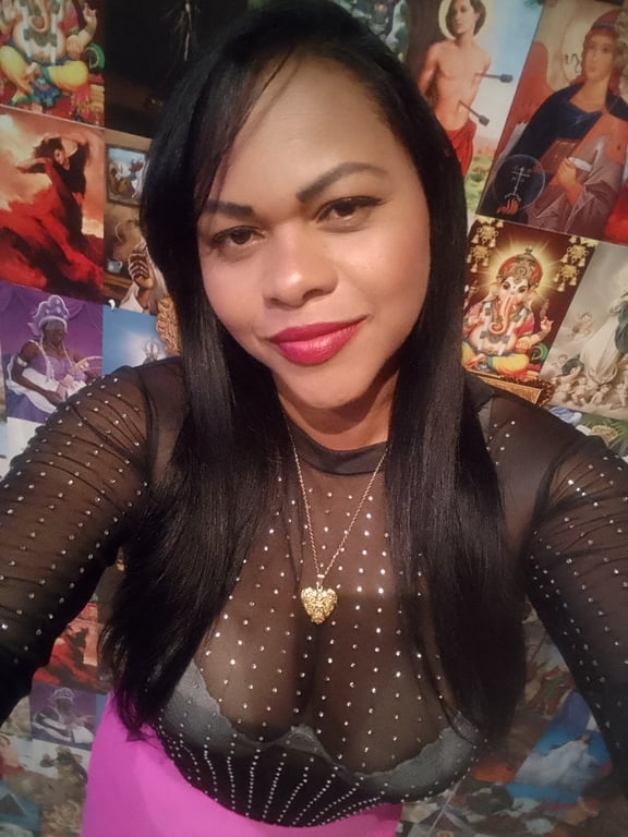 Bruna Massoterapeuta - Massagem Nuru e Relaxante Massagem nuru em