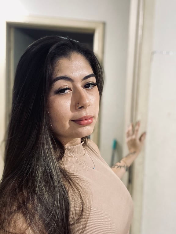 Andressa – Toque envolvente, massagem com prazer e discrição Massagem nuru