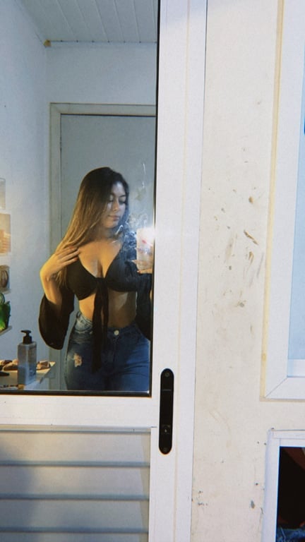 Andressa – Toque envolvente, massagem com prazer e discrição Massagem nuru