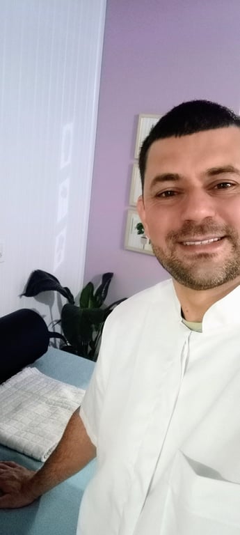 Eliéser Braz Massoterapeuta domiciliar Massagem