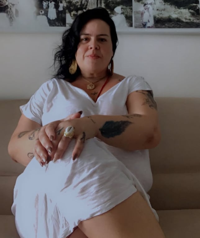Massagem Tântrica, Terapia com Pedras Quentes