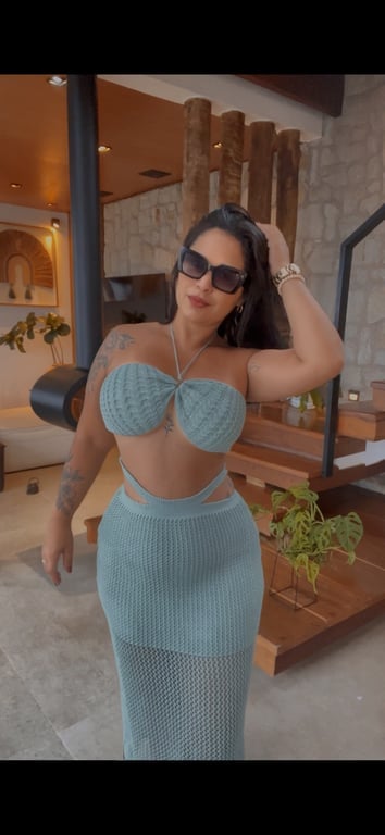 Aline - professora de nuru Massagem