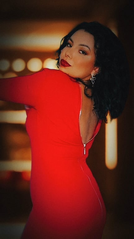 Natasha - Facilitadora Tântrica Massagista