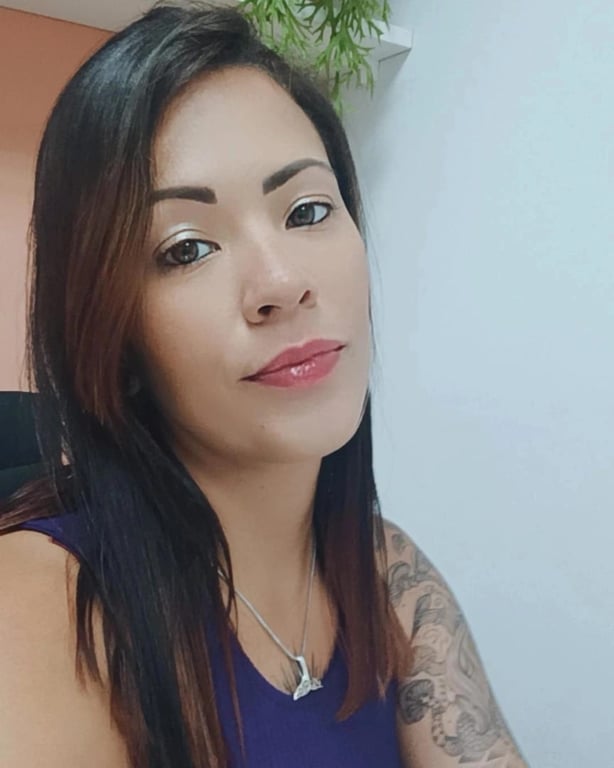 Bruna Araújo/ descubra o poder do toque