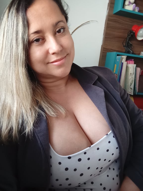 Massagem relaxante, Depilação, Plástica dos pés.