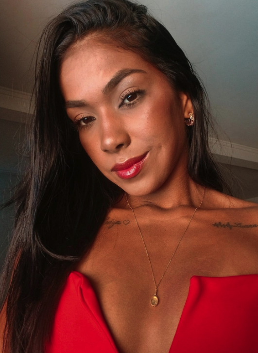 Kely Massagem vivência sensual com local Massagem
