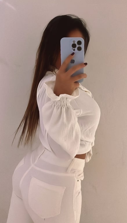 Bruna Alves massagem completa 