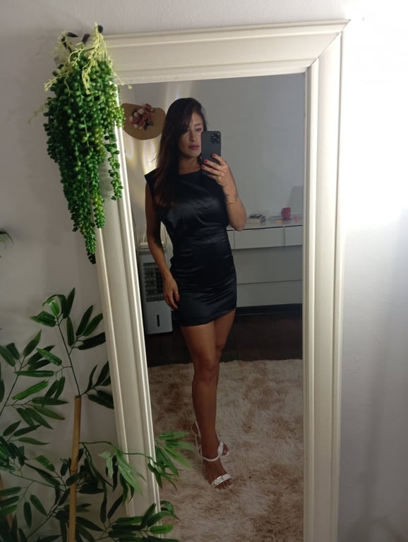 Rebecca - técnica suave e cuidadosa com local próprio 